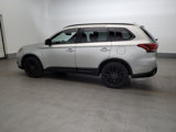 Used 2020 Mitsubishi Outlander LE image 3