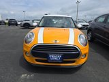 Used 2016 MINI Cooper 4-Door Hardtop image 2