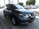 Certified 2018 Nissan Rogue SV image 3