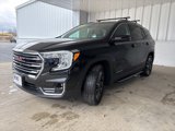 Used 2022 GMC Terrain SLT image 3