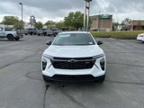 New 2025 Chevrolet Trax RS w/ Sunroof Package image 2