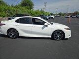 Used 2018 Toyota Camry L image 4