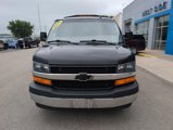 Used 2017 Chevrolet Express 3500 image 3