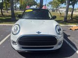 Used 2017 MINI Cooper 4-Door Hardtop image 5