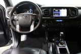 Used 2022 Toyota Tacoma TRD Off-Road image 2