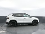 New 2025 Volkswagen Taos SE image 4