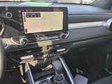 Used 2024 Chevrolet Colorado LT image 3