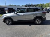Used 2021 Kia Seltos EX image 4
