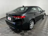 Used 2022 Toyota Corolla LE image 5