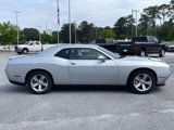 Used 2022 Dodge Challenger SXT image 4