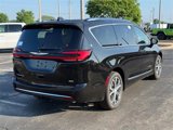 New 2025 Chrysler Pacifica Pinnacle image 3