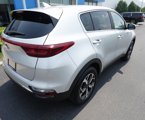 Used 2022 Kia Sportage LX image 3