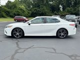 Used 2018 Toyota Camry SE image 3