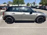 Used 2018 MINI Cooper 4-Door Hardtop image 5