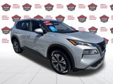 Used 2023 Nissan Rogue SV image 3