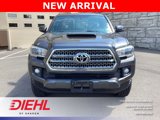 Used 2017 Toyota Tacoma TRD Sport image 2