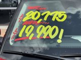 Used 2023 Hyundai Venue SEL image 2
