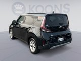 Used 2023 Kia Soul LX w/ LX Technology Package image 4