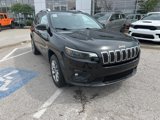 Used 2019 Jeep Cherokee Latitude Plus w/ Comfort/Convenience Group image 3
