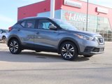 Used 2020 Nissan Kicks SV image 2