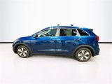 Used 2018 Kia Niro EX image 4