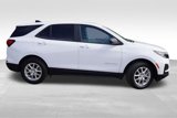 Used 2023 Chevrolet Equinox LS w/ LS Convenience Package image 3