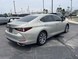 Used 2019 Lexus ES 350 image 3