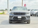 Used 2024 Jeep Grand Cherokee Altitude image 2