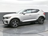 Certified 2025 Volvo XC40 B5 Core image 3