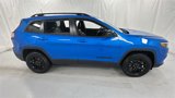 Used 2023 Jeep Cherokee Altitude Lux image 2