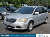 Used 2011 Chrysler Town & Country Touring image 2