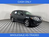 Used 2019 Nissan Pathfinder S image 2