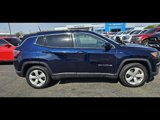 Used 2017 Jeep Compass Latitude image 2