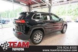 Used 2017 Jeep Cherokee Limited image 4