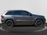 Used 2020 Jeep Grand Cherokee Altitude image 4