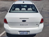 Used 2010 Ford Focus SE image 5