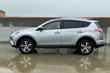 Used 2018 Toyota RAV4 XLE image 2
