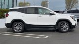 Used 2023 GMC Terrain SLT image 4