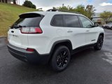 Used 2023 Jeep Cherokee Altitude Lux image 4