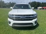 Used 2023 Ford Expedition Limited image 3