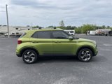 Used 2021 Hyundai Venue SEL image 3