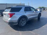 Used 2021 Ford Explorer XLT w/ Equipment Group 202A image 4