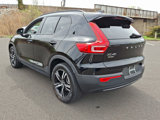 Certified 2023 Volvo XC40 B5 Plus image 4