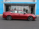 Used 2023 Nissan Altima 2.5 SR w/ SR Premium Package image 3