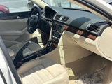 Used 2013 Volkswagen Passat TDI SEL Premium image 3