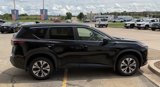 Used 2023 Nissan Rogue SV image 3