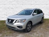 Used 2019 Nissan Pathfinder SV image 4