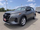 New 2025 Nissan Kicks Play S image 3