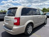 Used 2014 Chrysler Town & Country Touring image 5