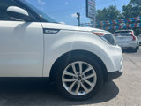 Used 2018 Kia Soul + image 4
